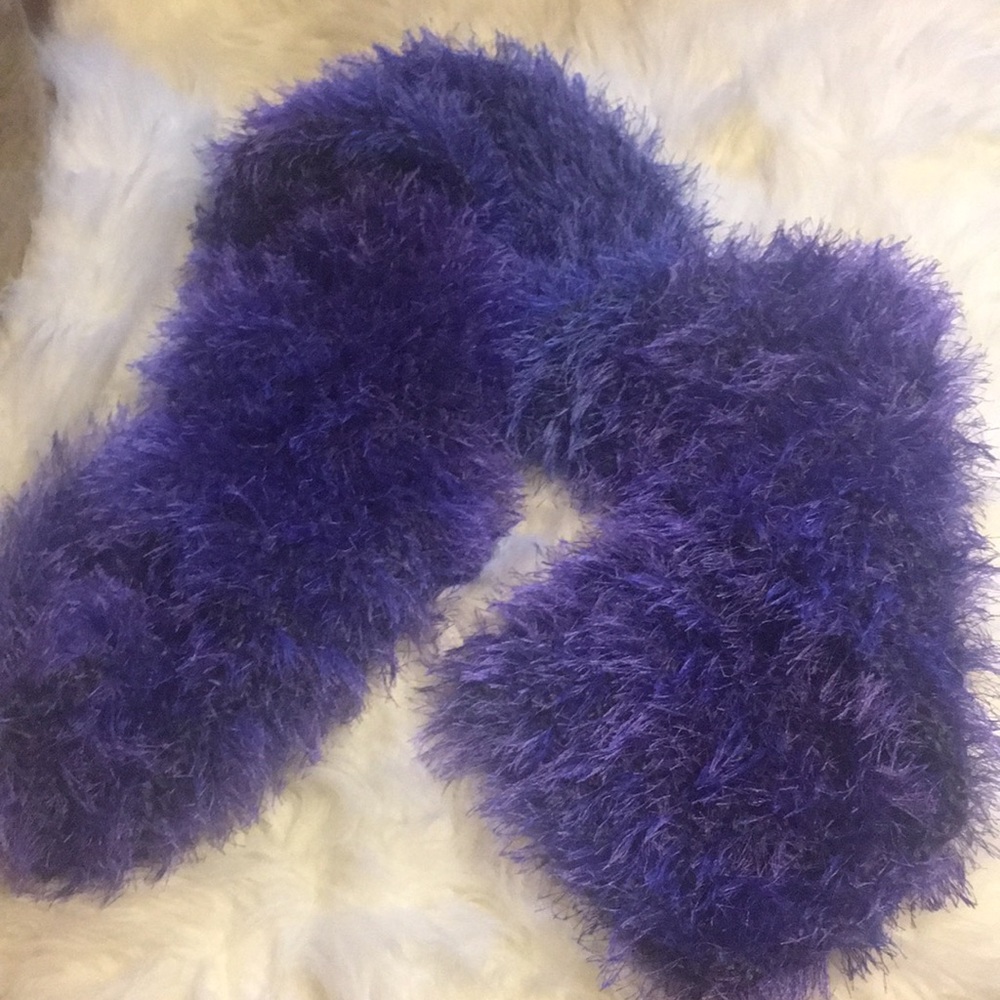 Scarf - Picture 3 of 4